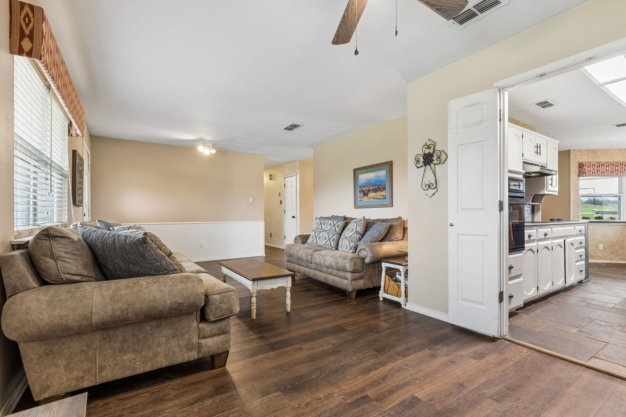 1087 County Road 2395 Alvord TX 76225