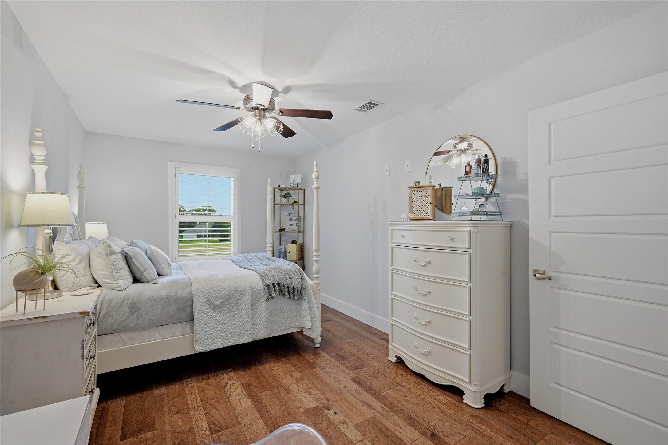 215 Pueblo Drive Lake Kiowa TX 76240