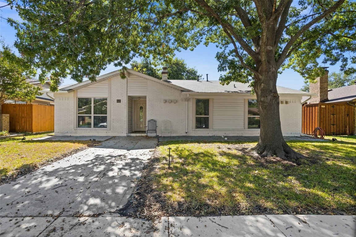 618 Woodcastle Drive Garland TX 75040