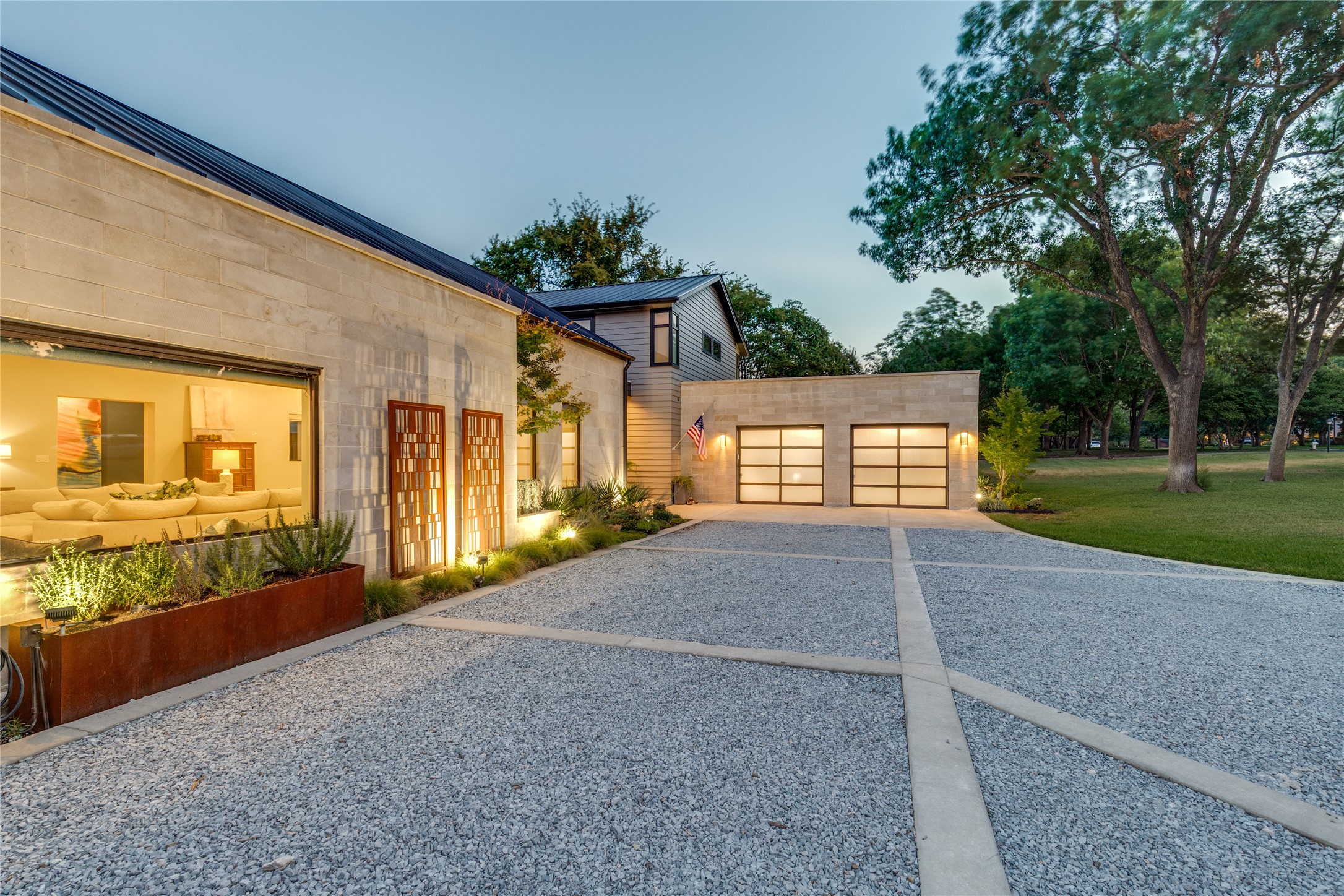 8446 Santa Clara Drive Dallas TX 75218