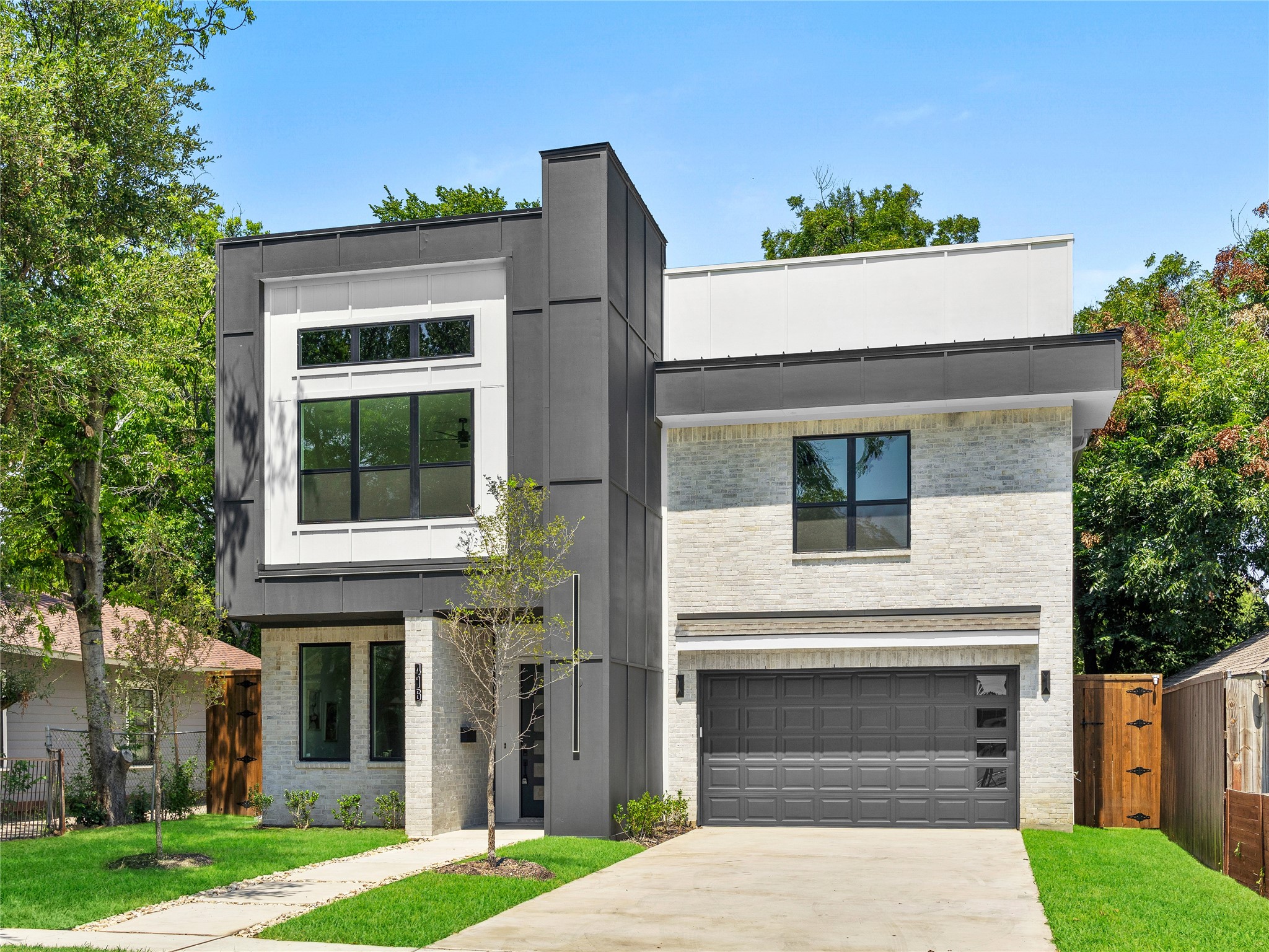 416 Mount Auburn Avenue Dallas TX 75223