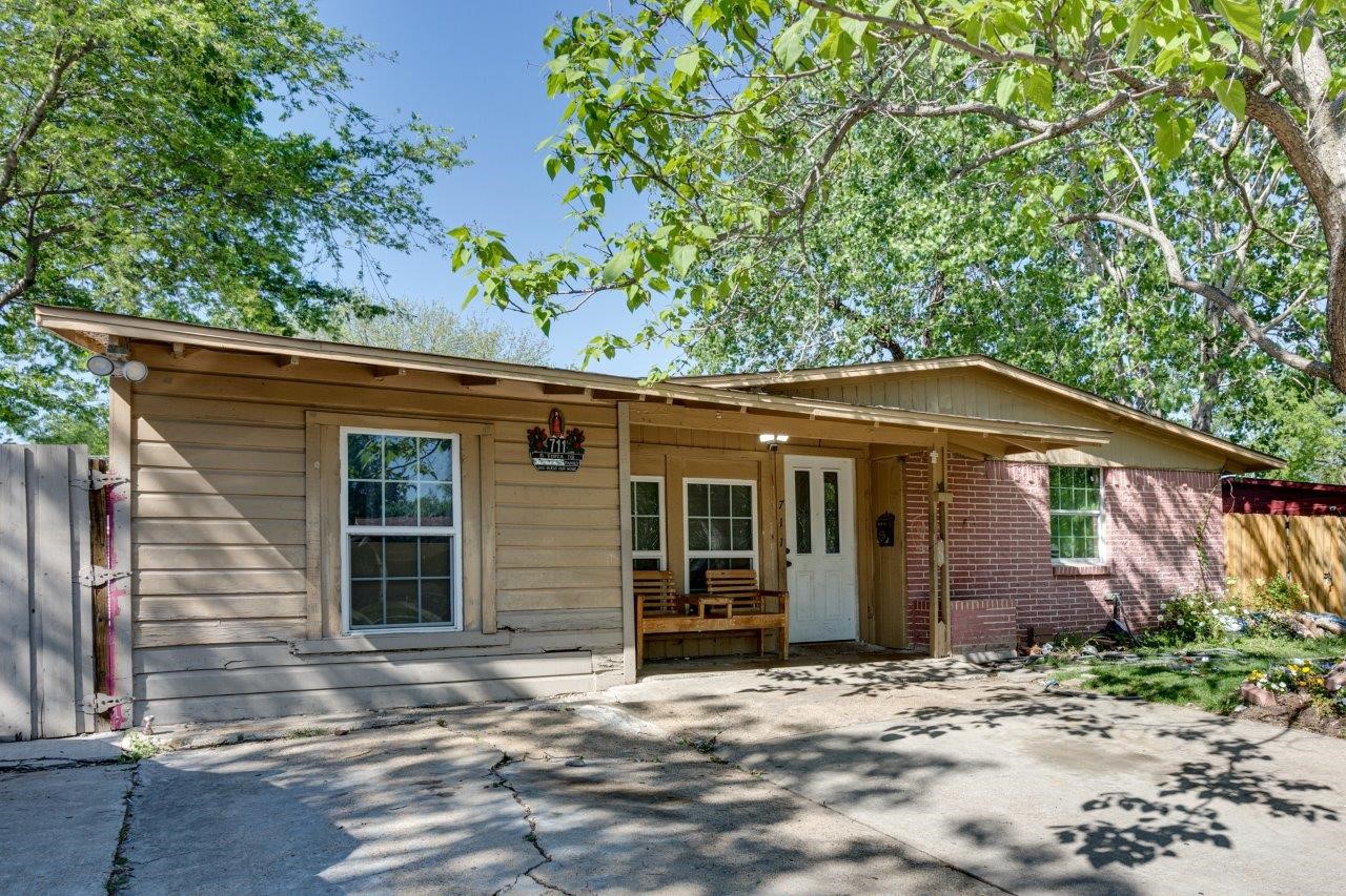 711 E Vista Drive Garland TX 75041