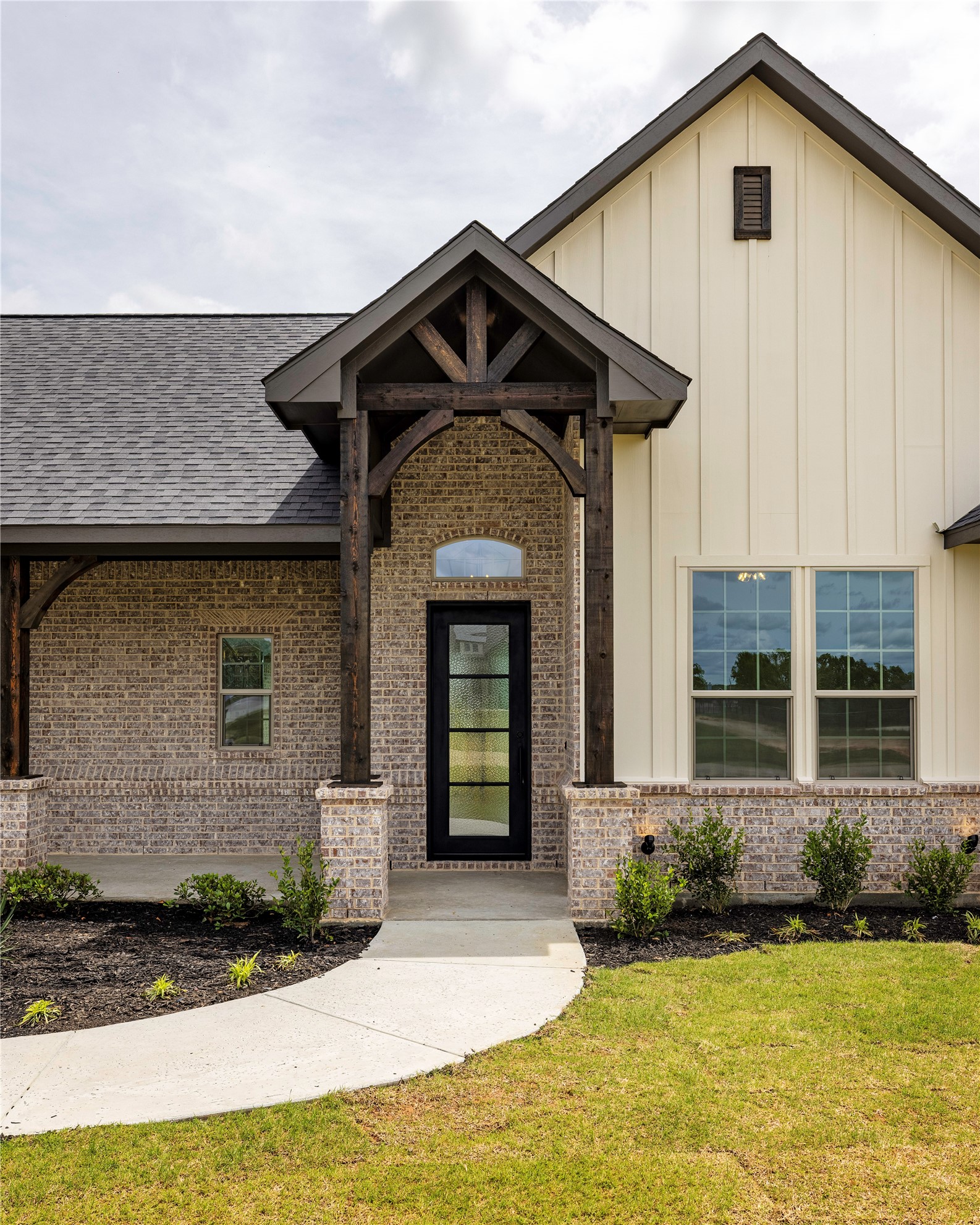 104 Prairie Winds Drive Poolville TX 76487