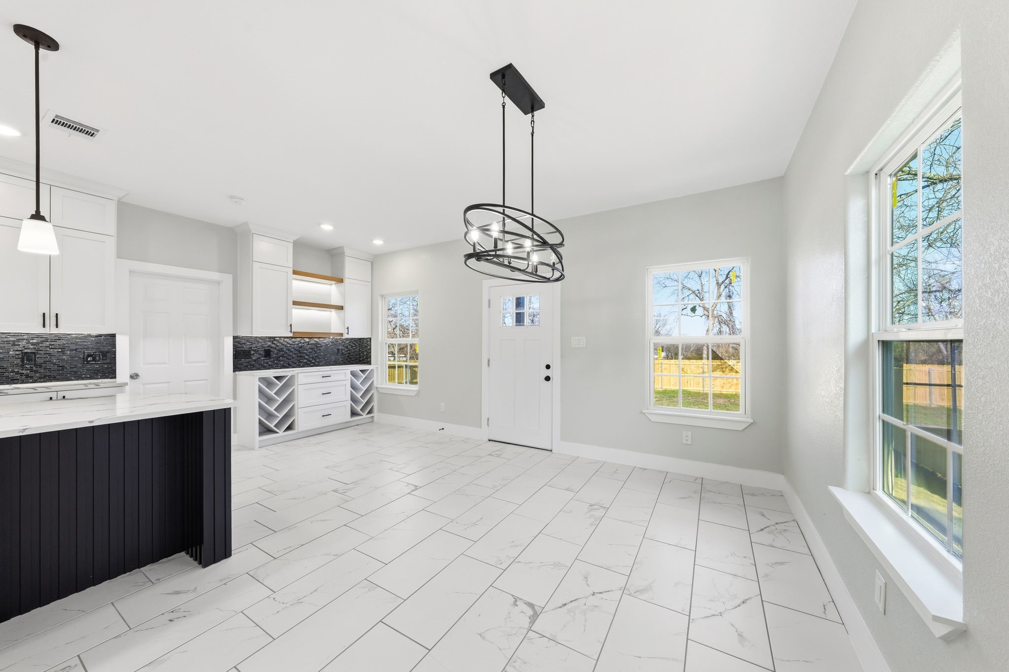 1202 N Breckenridge Street Ennis TX 75119