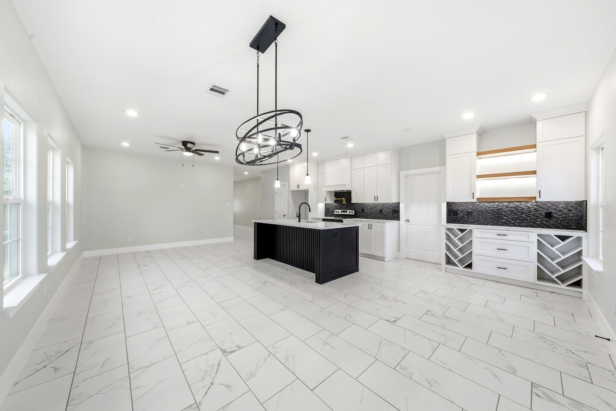1202 N Breckenridge Street Ennis TX 75119