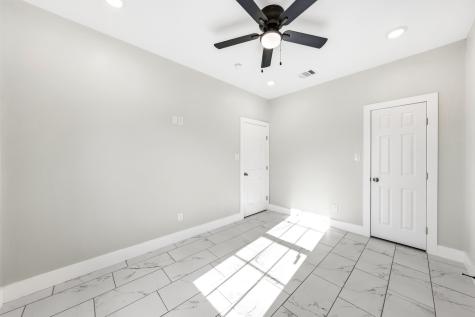 1202 N Breckenridge Street Ennis TX 75119