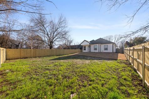 1202 N Breckenridge Street Ennis TX 75119
