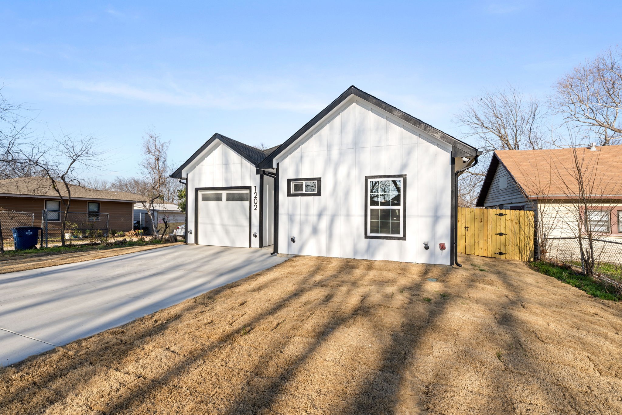 1202 N Breckenridge Street Ennis TX 75119
