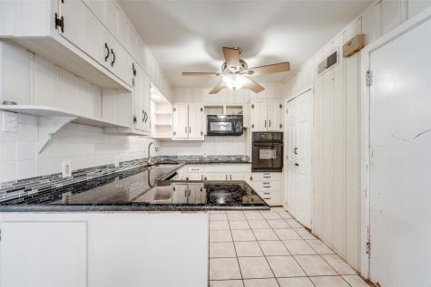 1706 W College Street Sherman TX 75092