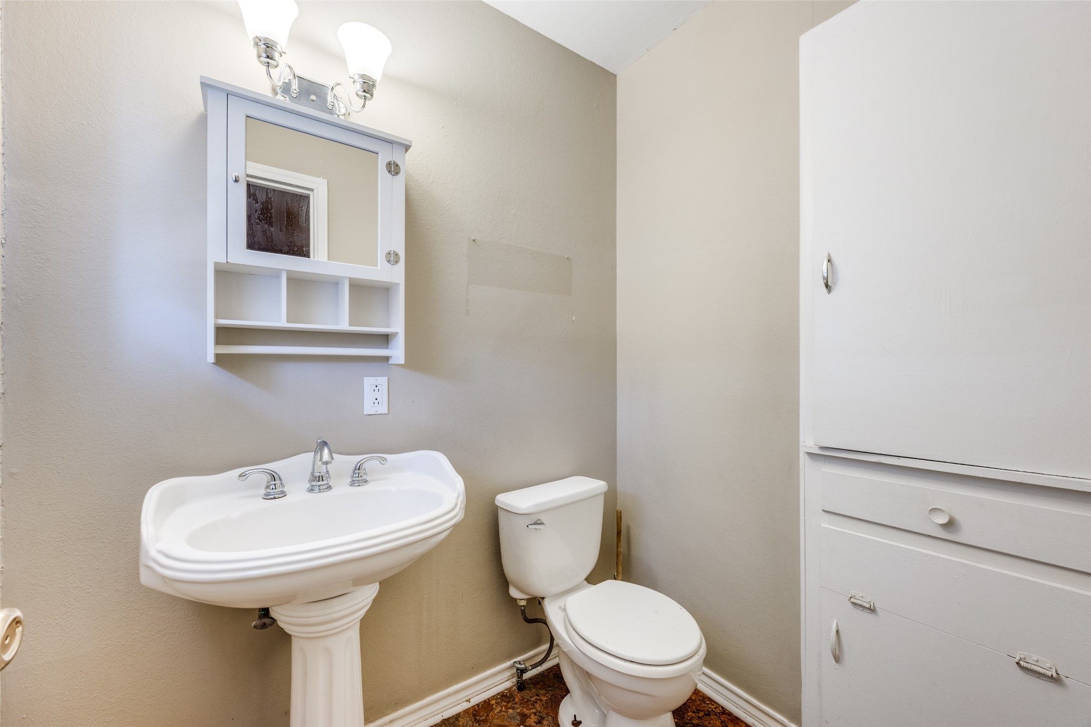 1706 W College Street Sherman TX 75092