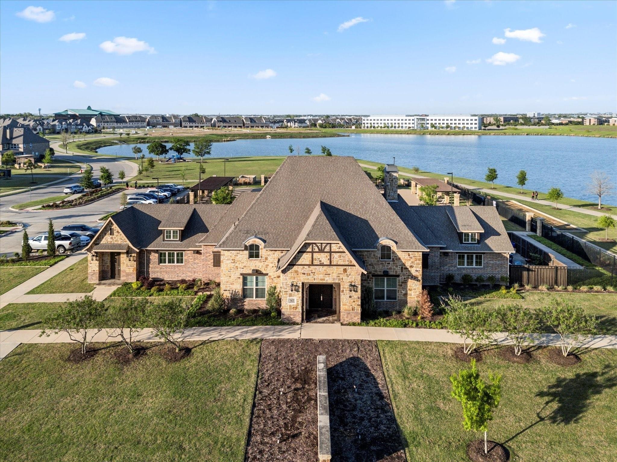 1815 Gresham Drive Farmers Branch TX 75234