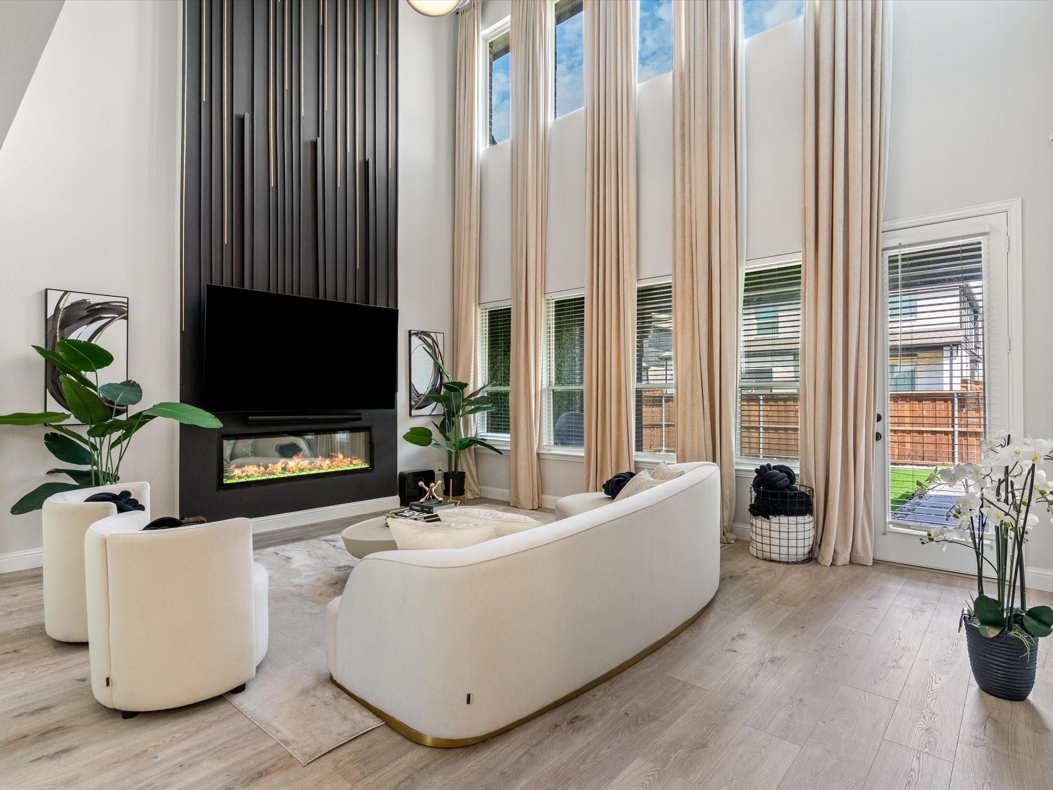 1815 Gresham Drive Farmers Branch TX 75234