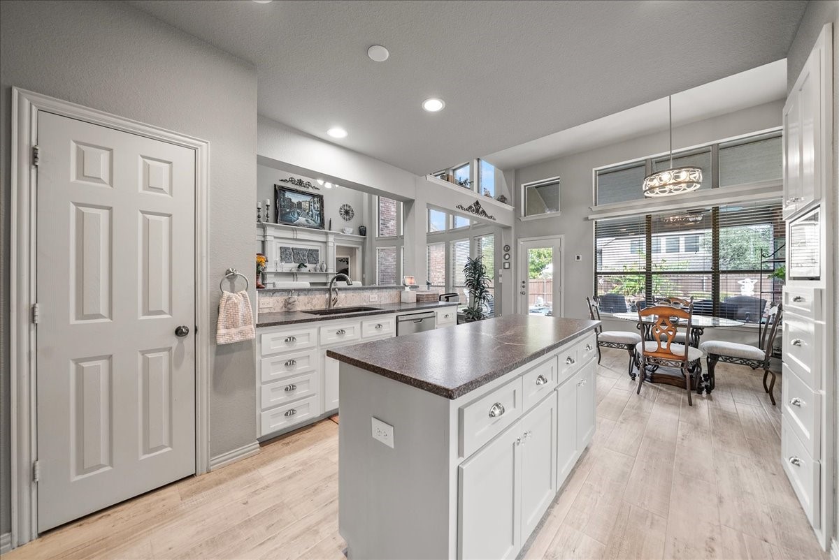 1308 Fox Lane Mansfield TX 76063