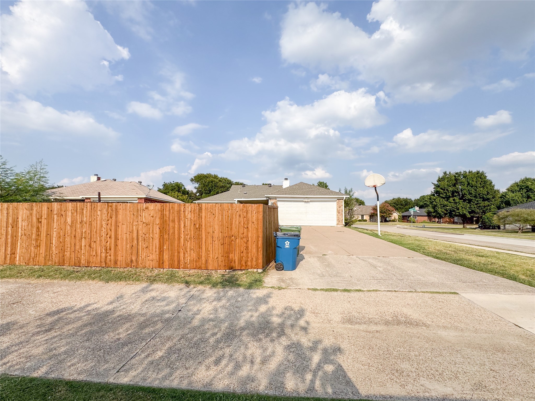 1602 Autumn Breeze Lane Lewisville TX 75077