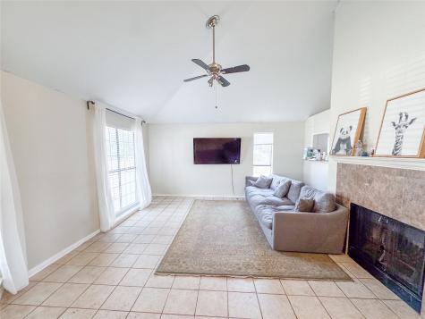 1602 Autumn Breeze Lane Lewisville TX 75077