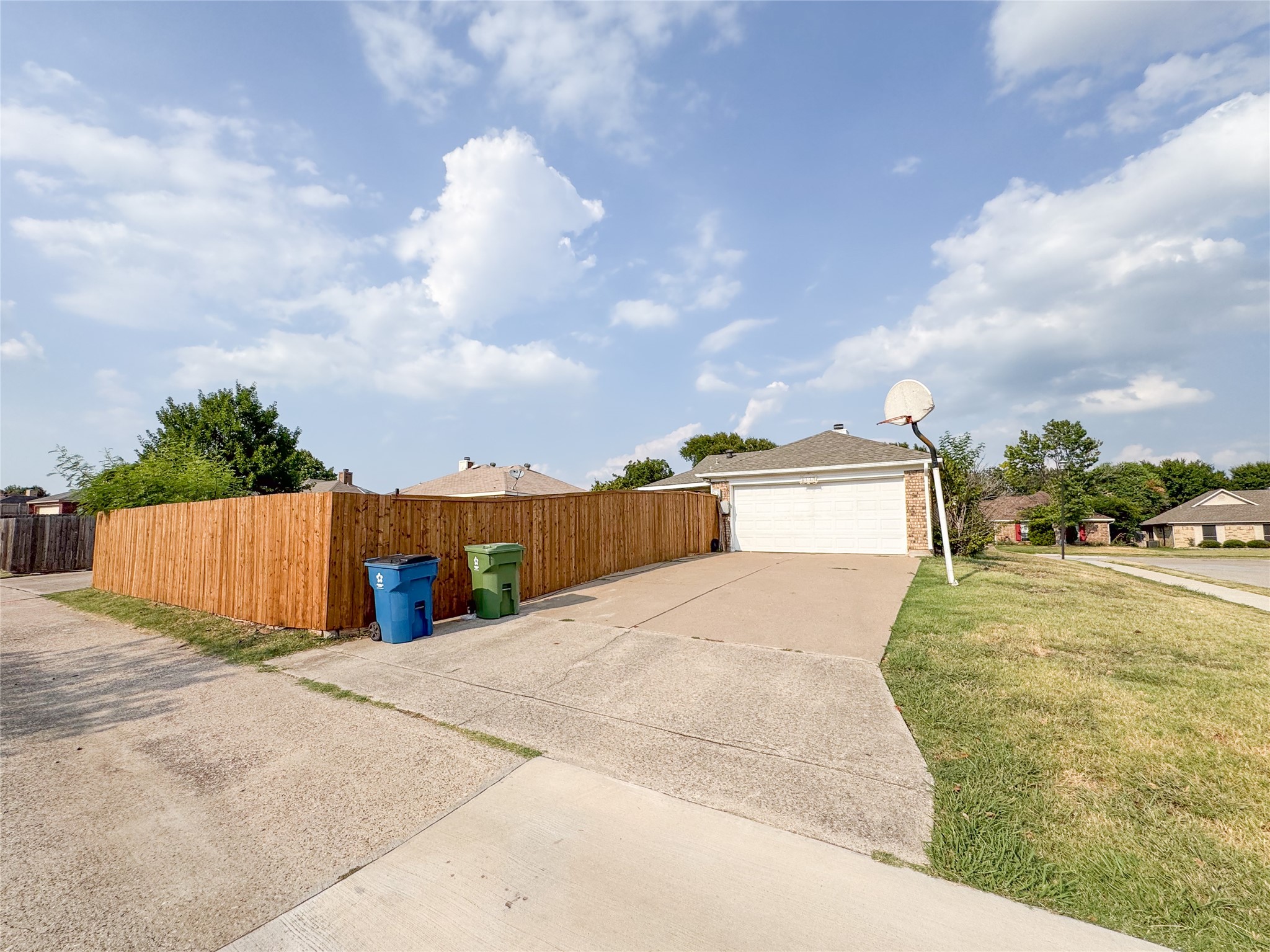 1602 Autumn Breeze Lane Lewisville TX 75077