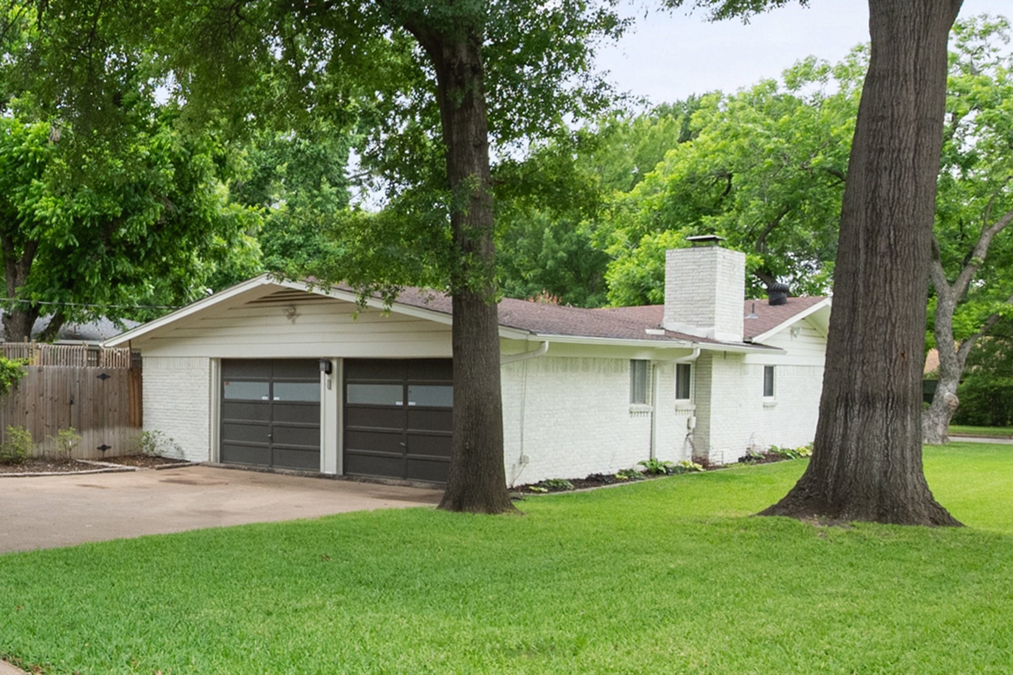 801 Waggoner Drive Arlington TX 76013
