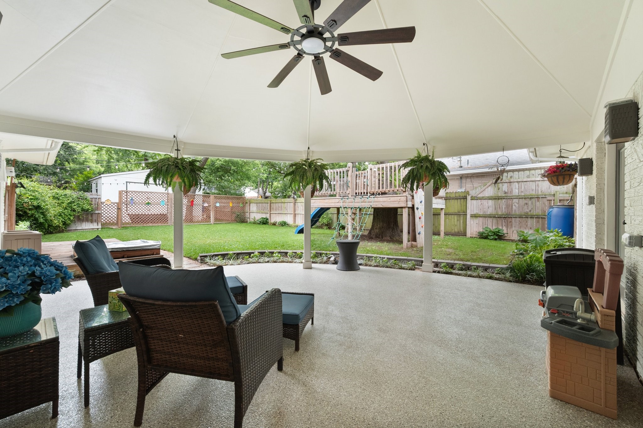 801 Waggoner Drive Arlington TX 76013