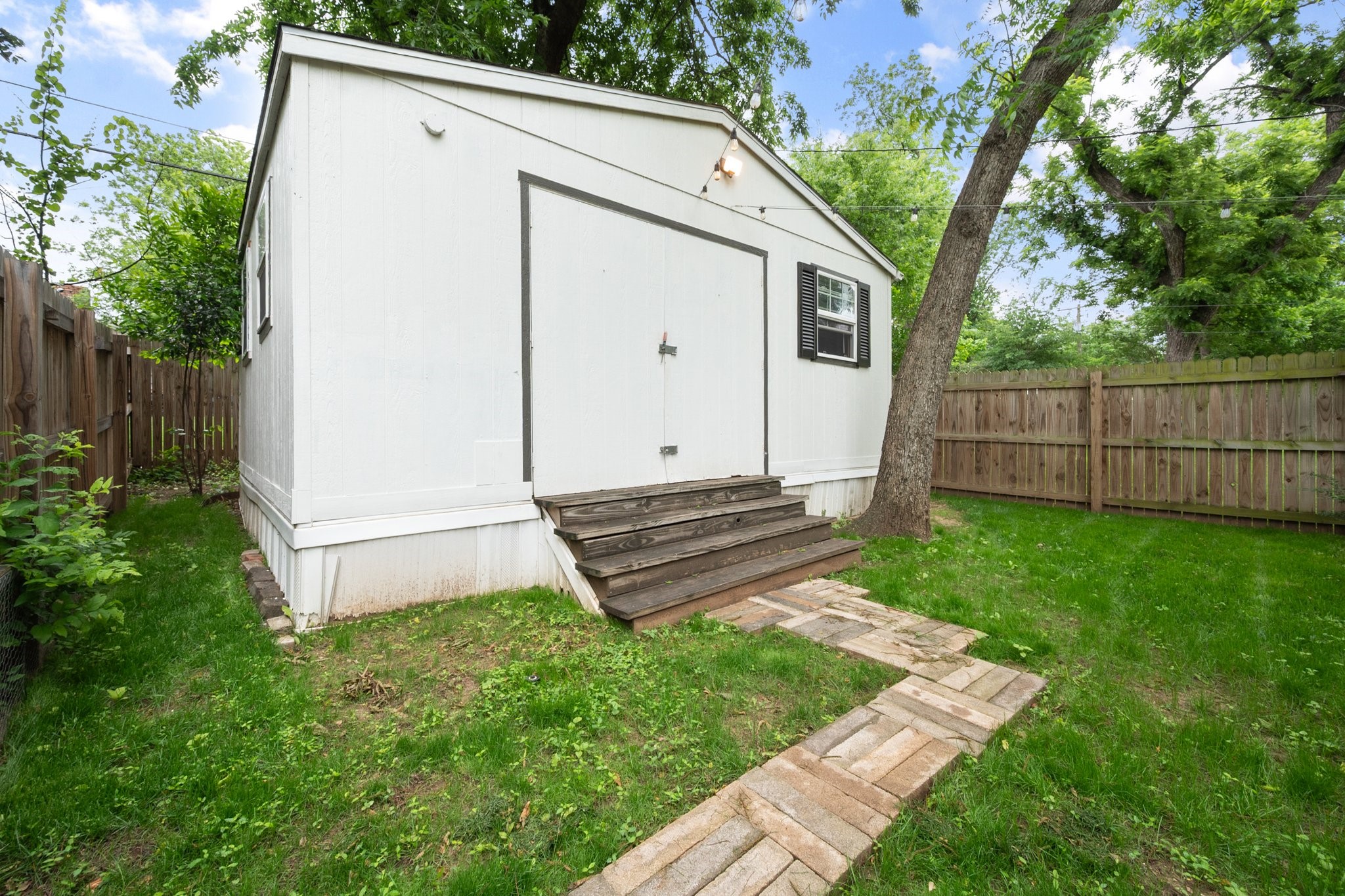 801 Waggoner Drive Arlington TX 76013