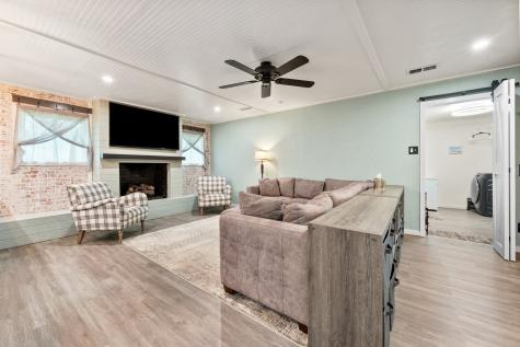 801 Waggoner Drive Arlington TX 76013