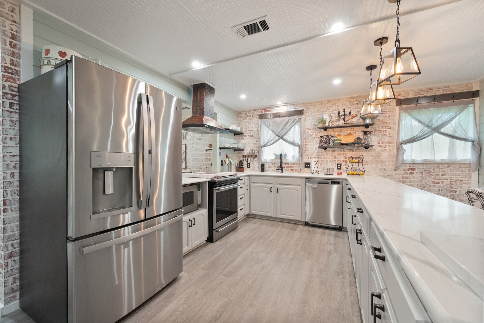 801 Waggoner Drive Arlington TX 76013
