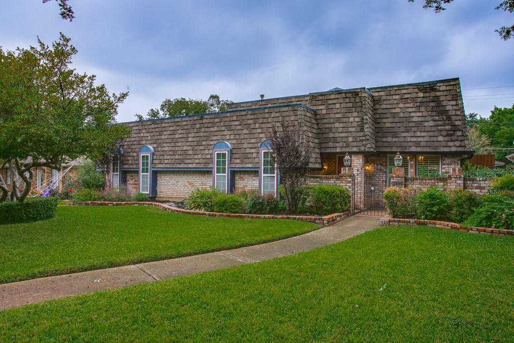 9235 Moss Farm Lane Dallas TX 75243