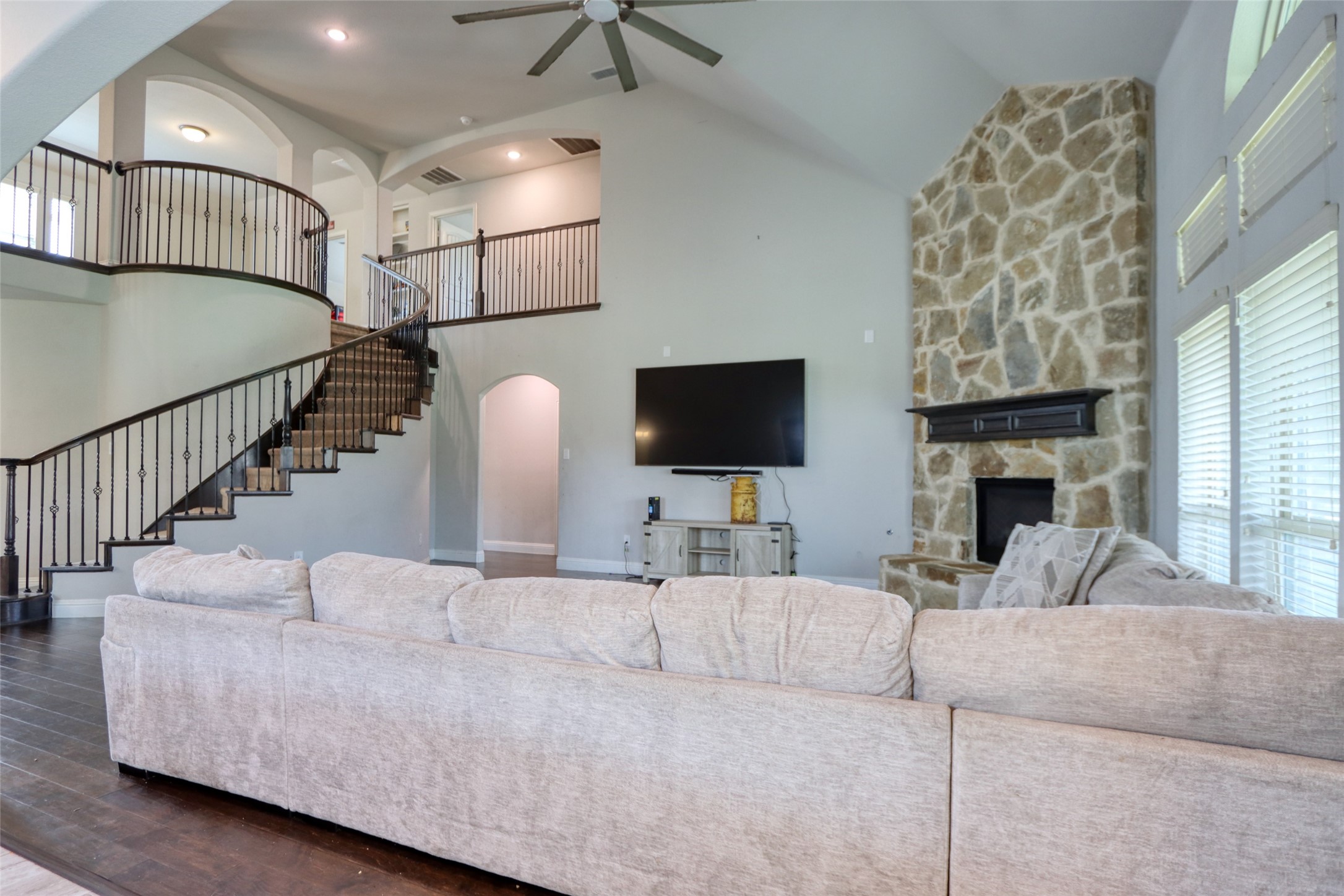 2601 Grouse Hollow Way Midlothian TX 76065