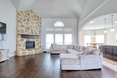 2601 Grouse Hollow Way Midlothian TX 76065