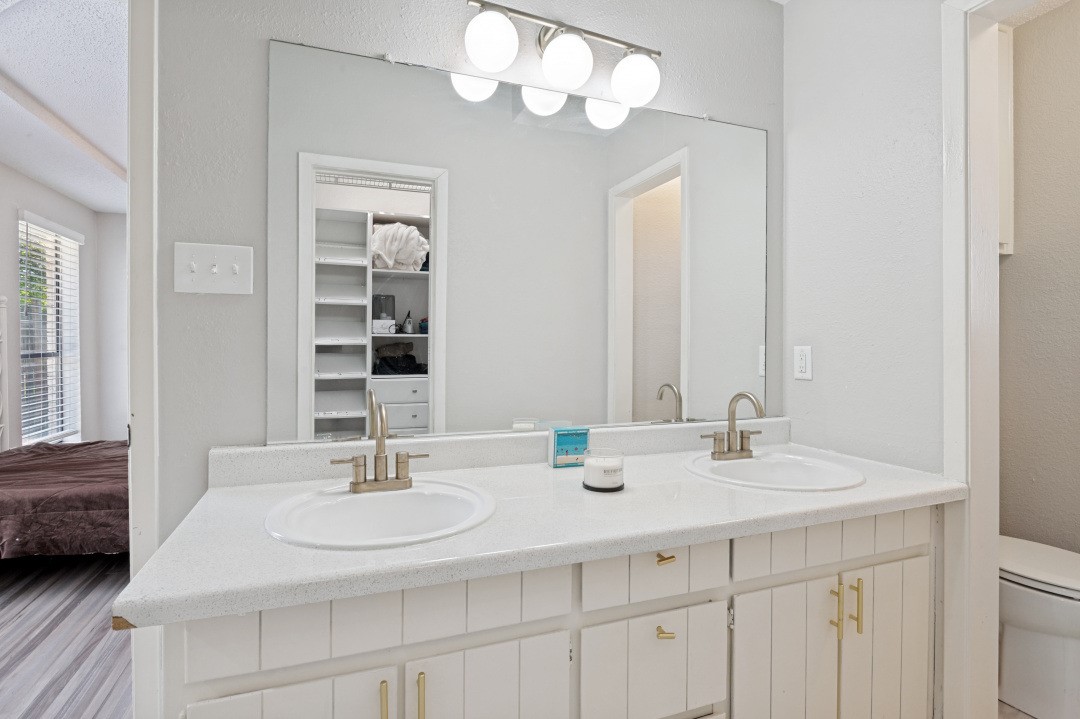7100 Windhaven Road North Richland Hills TX 76182