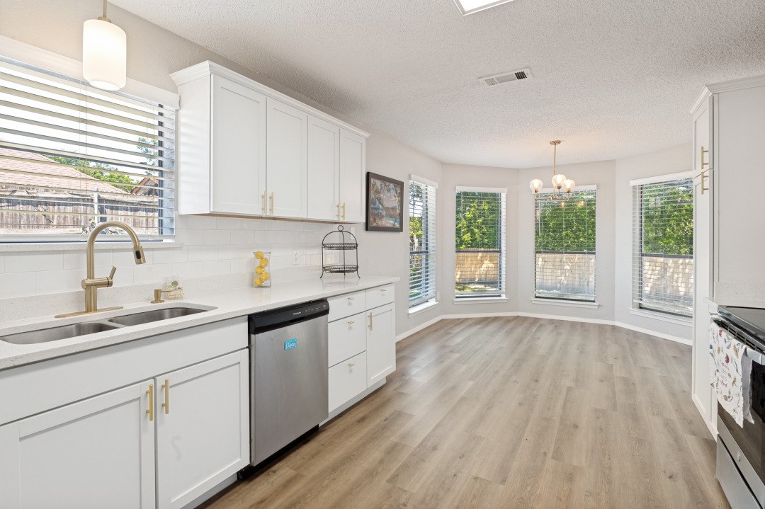 7100 Windhaven Road North Richland Hills TX 76182