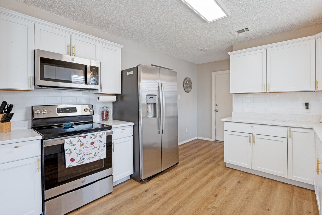 7100 Windhaven Road North Richland Hills TX 76182