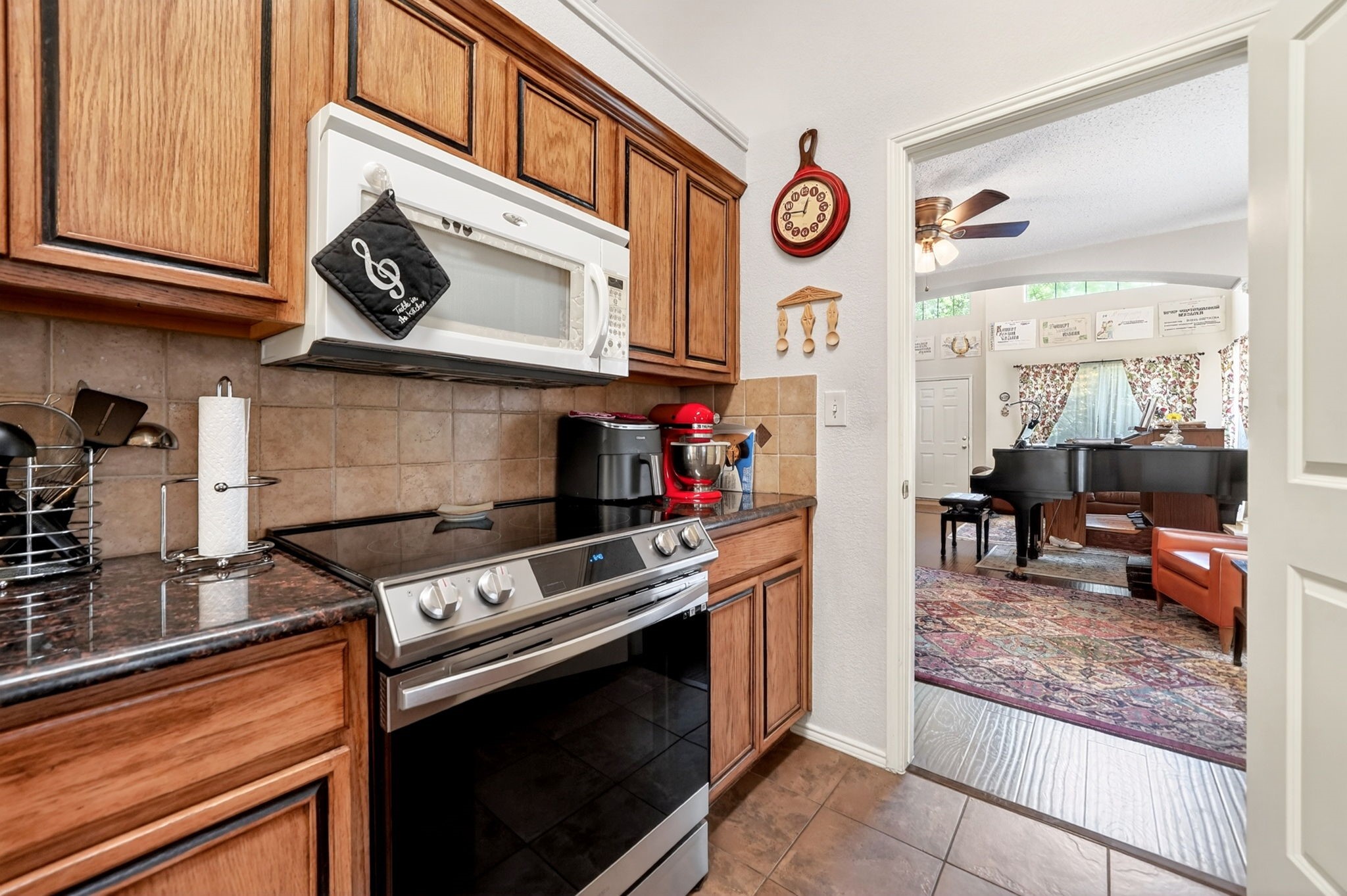 2105 Pritchard Drive Grapevine TX 76051