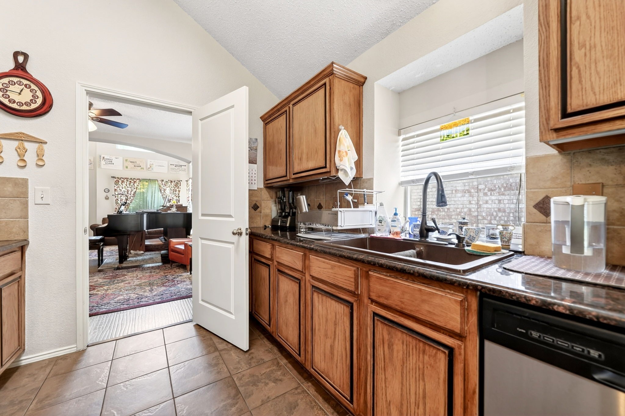 2105 Pritchard Drive Grapevine TX 76051
