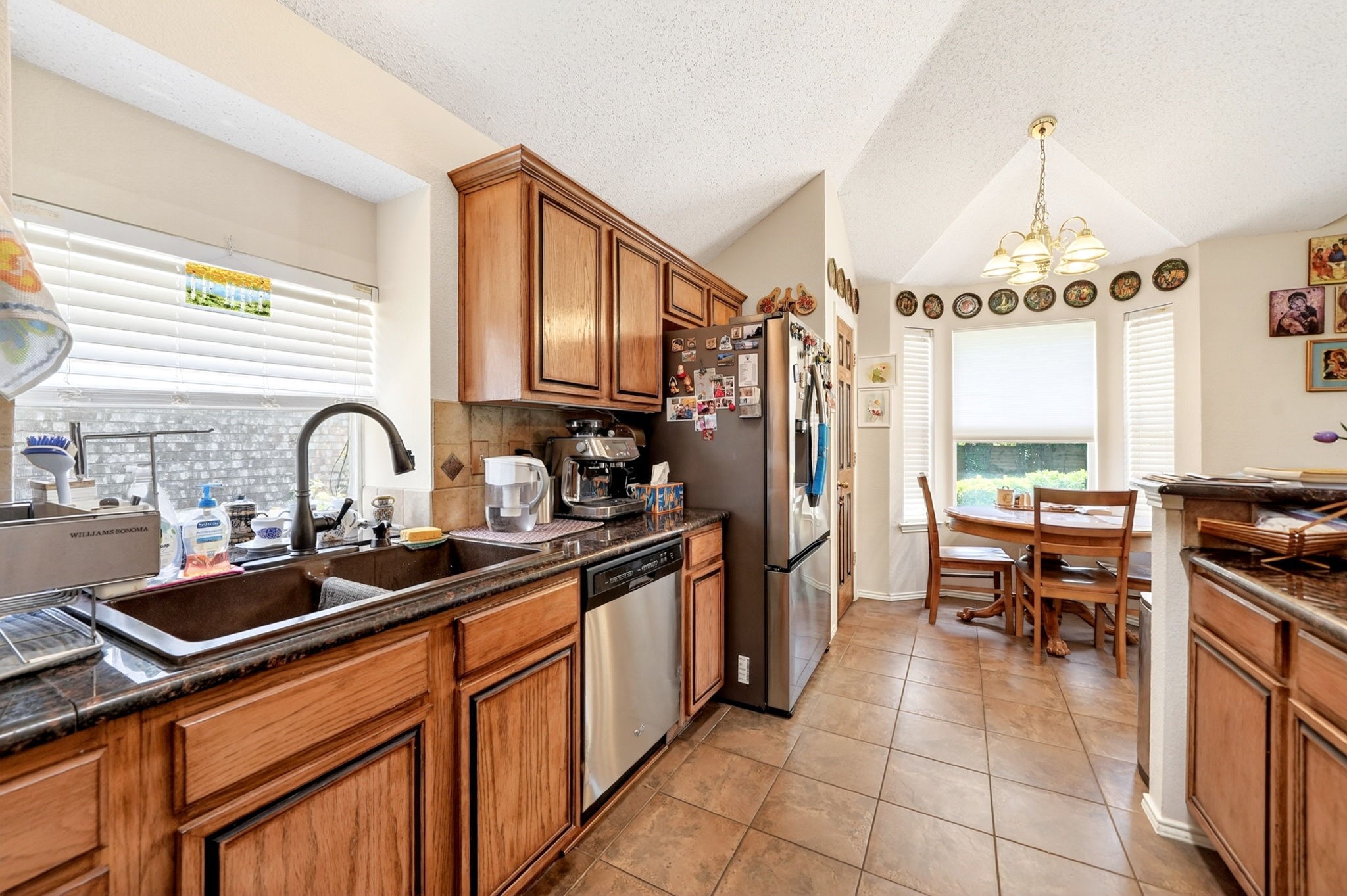 2105 Pritchard Drive Grapevine TX 76051