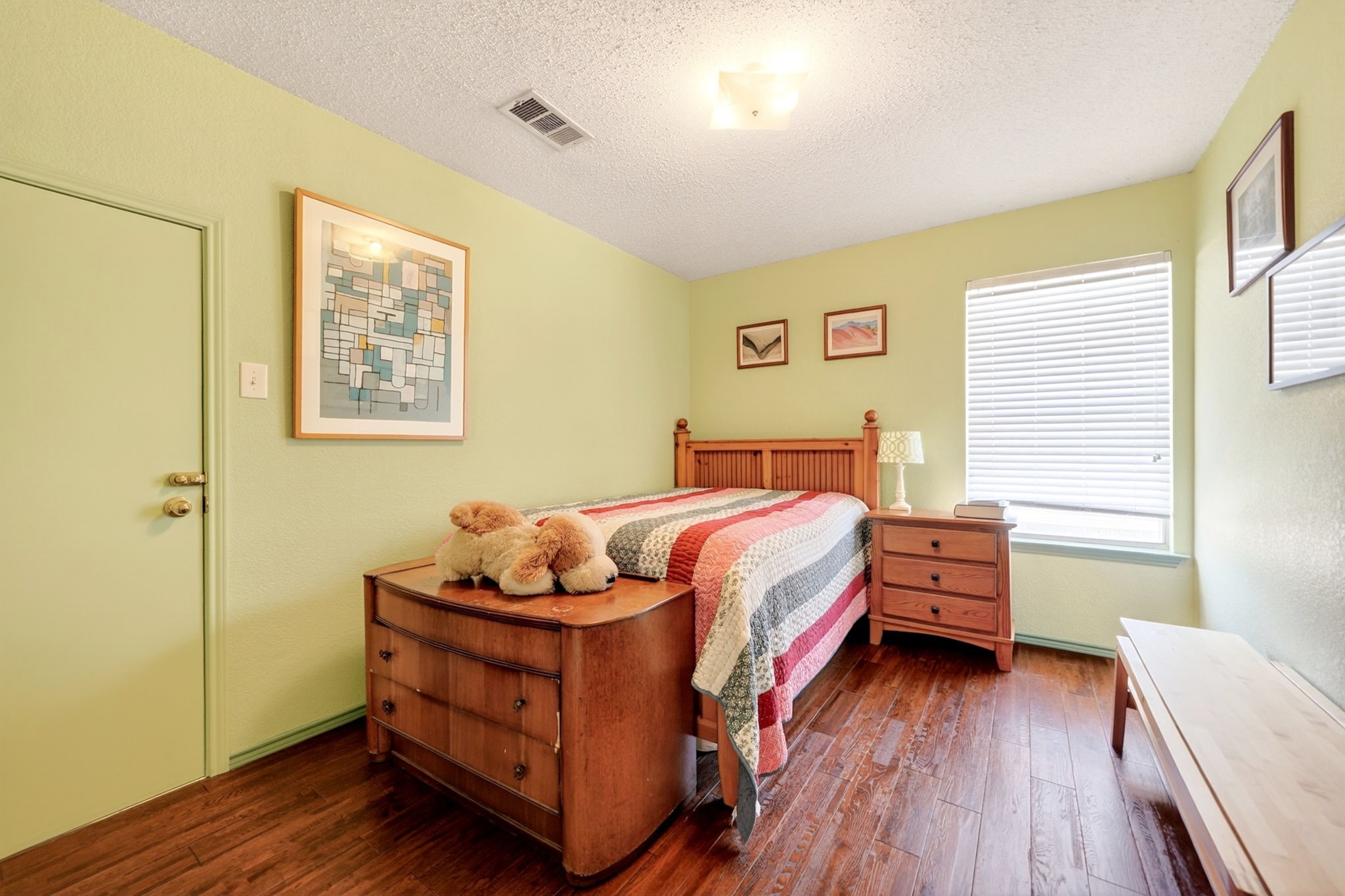 2105 Pritchard Drive Grapevine TX 76051
