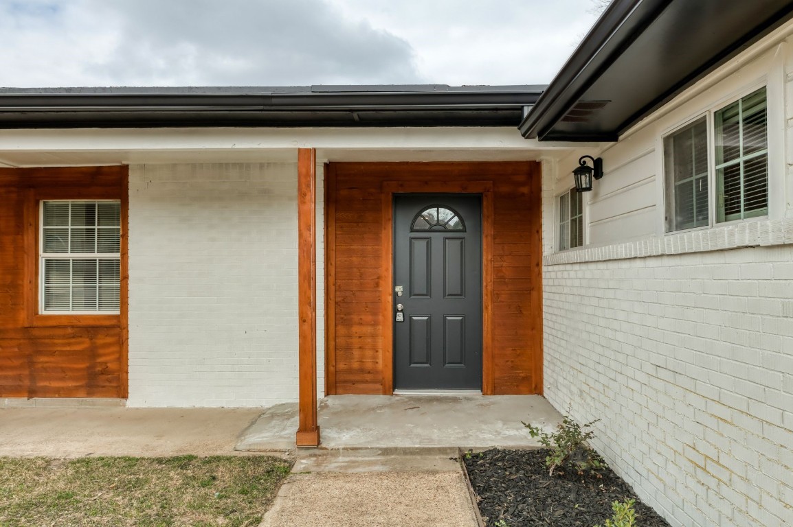 2523 Magna Vista Drive Dallas TX 75216
