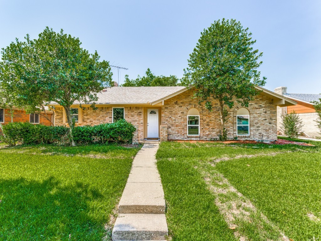418 Los Santos Drive Garland TX 75043