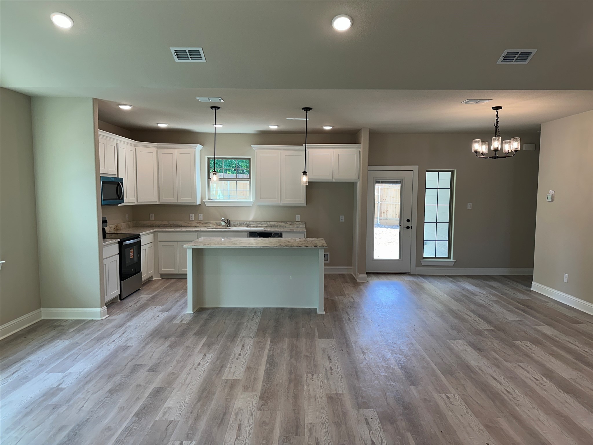 1801 Cumberland Drive Garland TX 75040