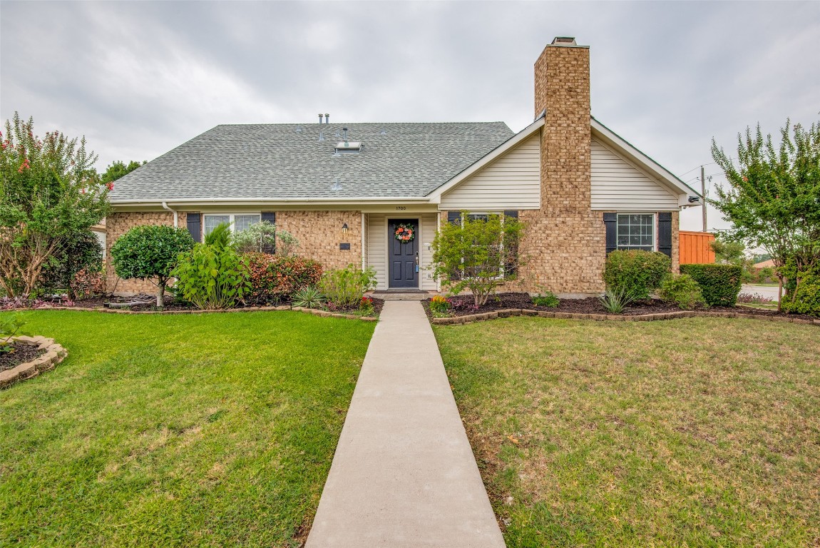 1700 Brighton Drive Carrollton TX 75007