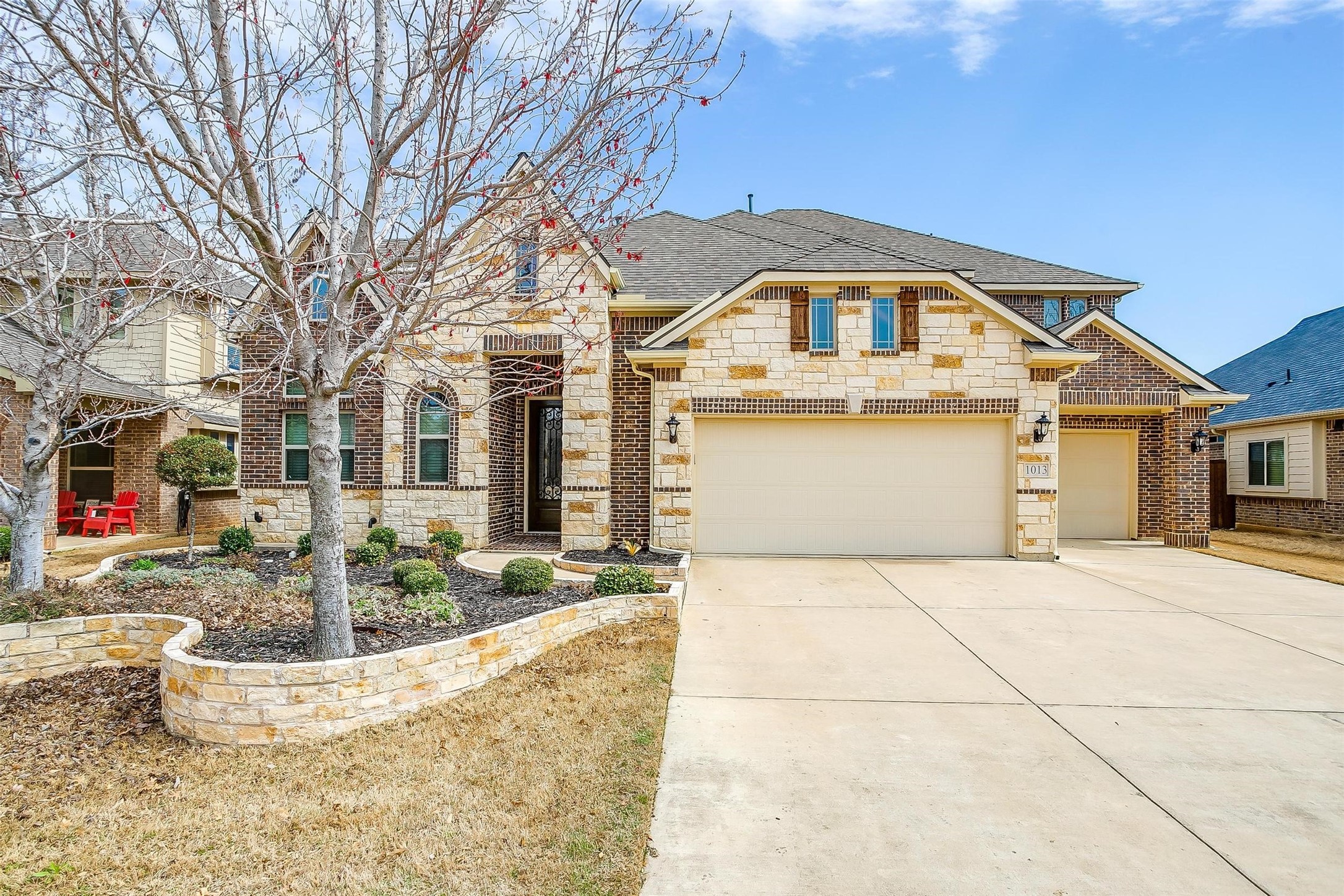 1013 Tarragon Drive Burleson TX 76028