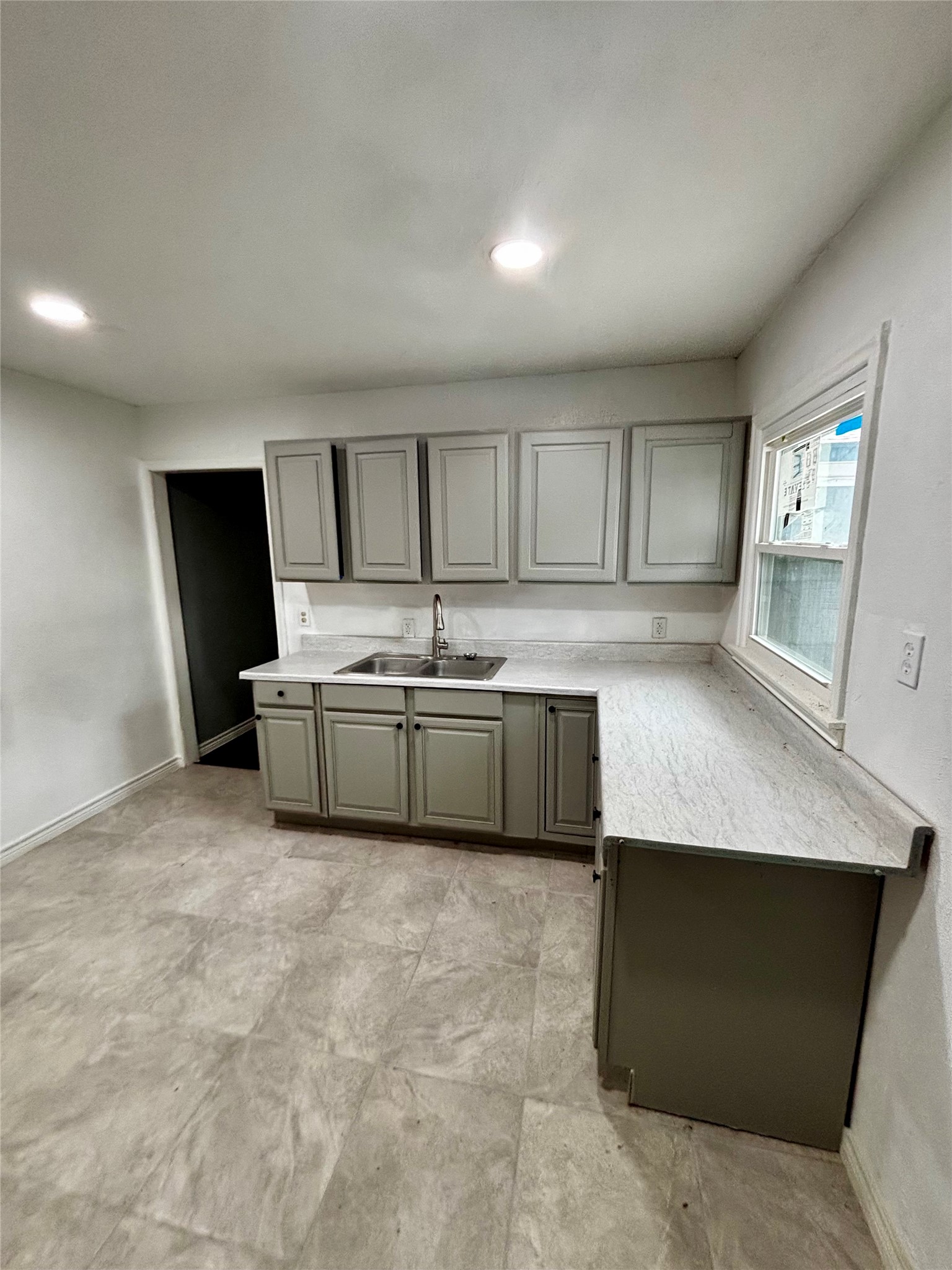 4247 Summitt Ridge Dallas TX 75216