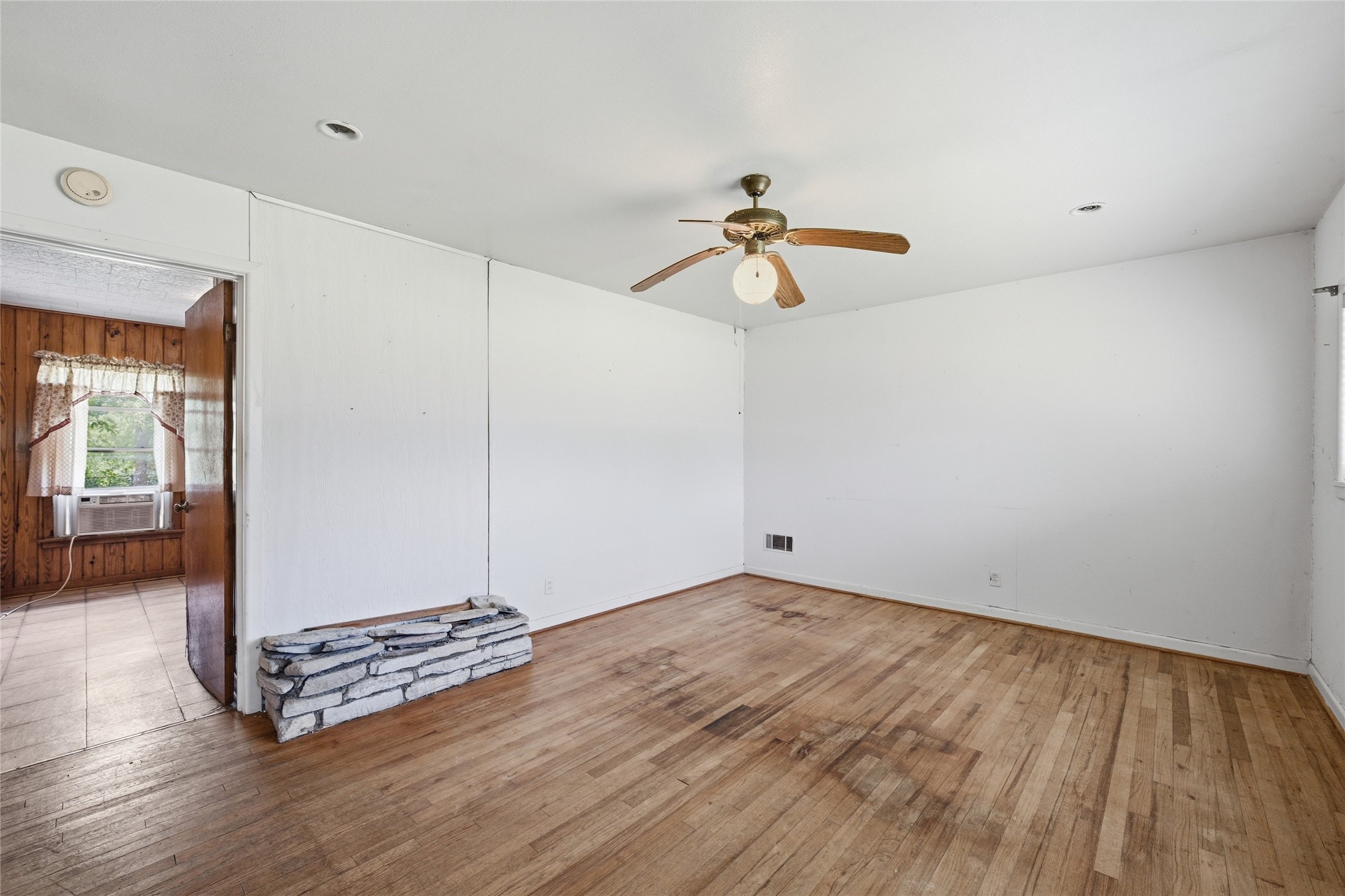 222 S Fairpark Street Riesel TX 76682