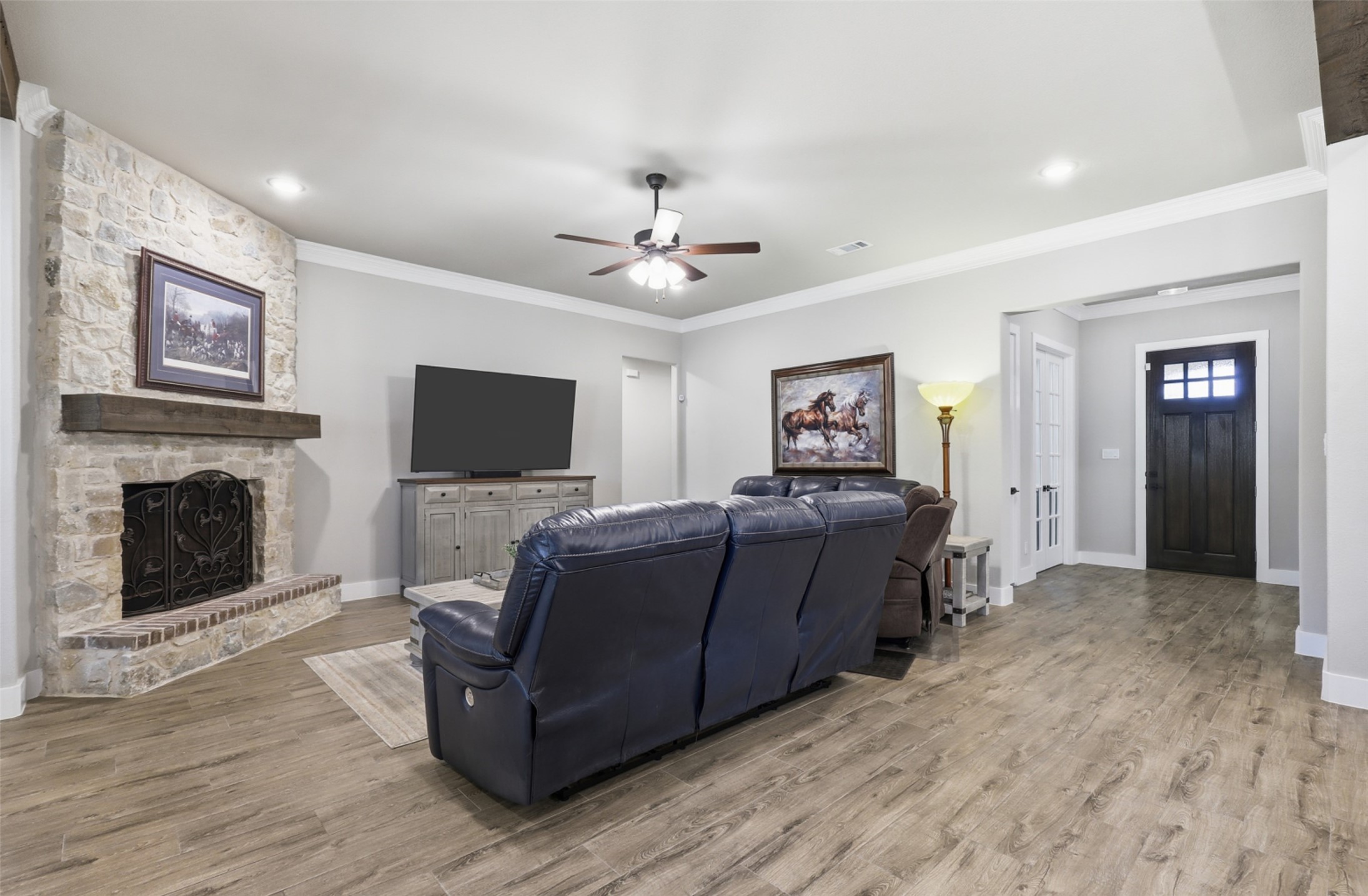 2021 Crystal Palace Boulevard Alvarado TX 76009