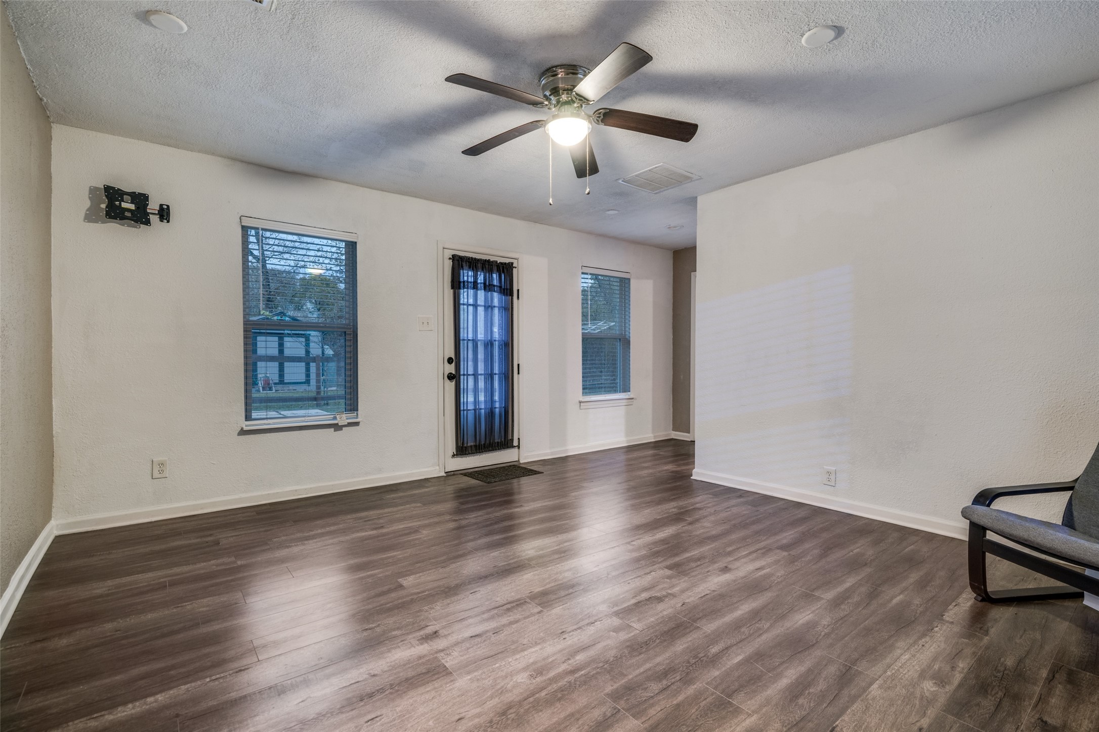 8451 County Road 4131 Kemp TX 75143