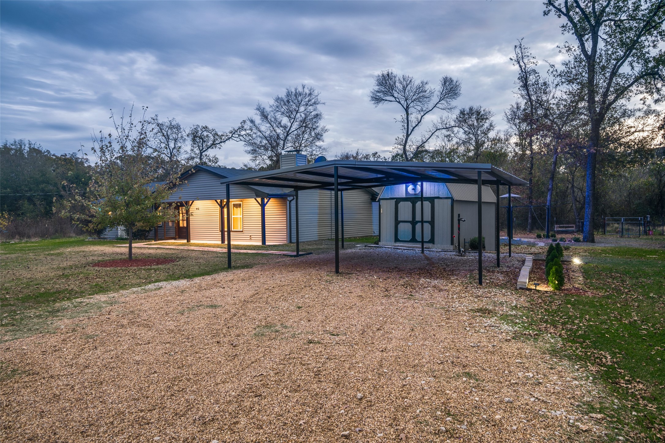 8451 County Road 4131 Kemp TX 75143