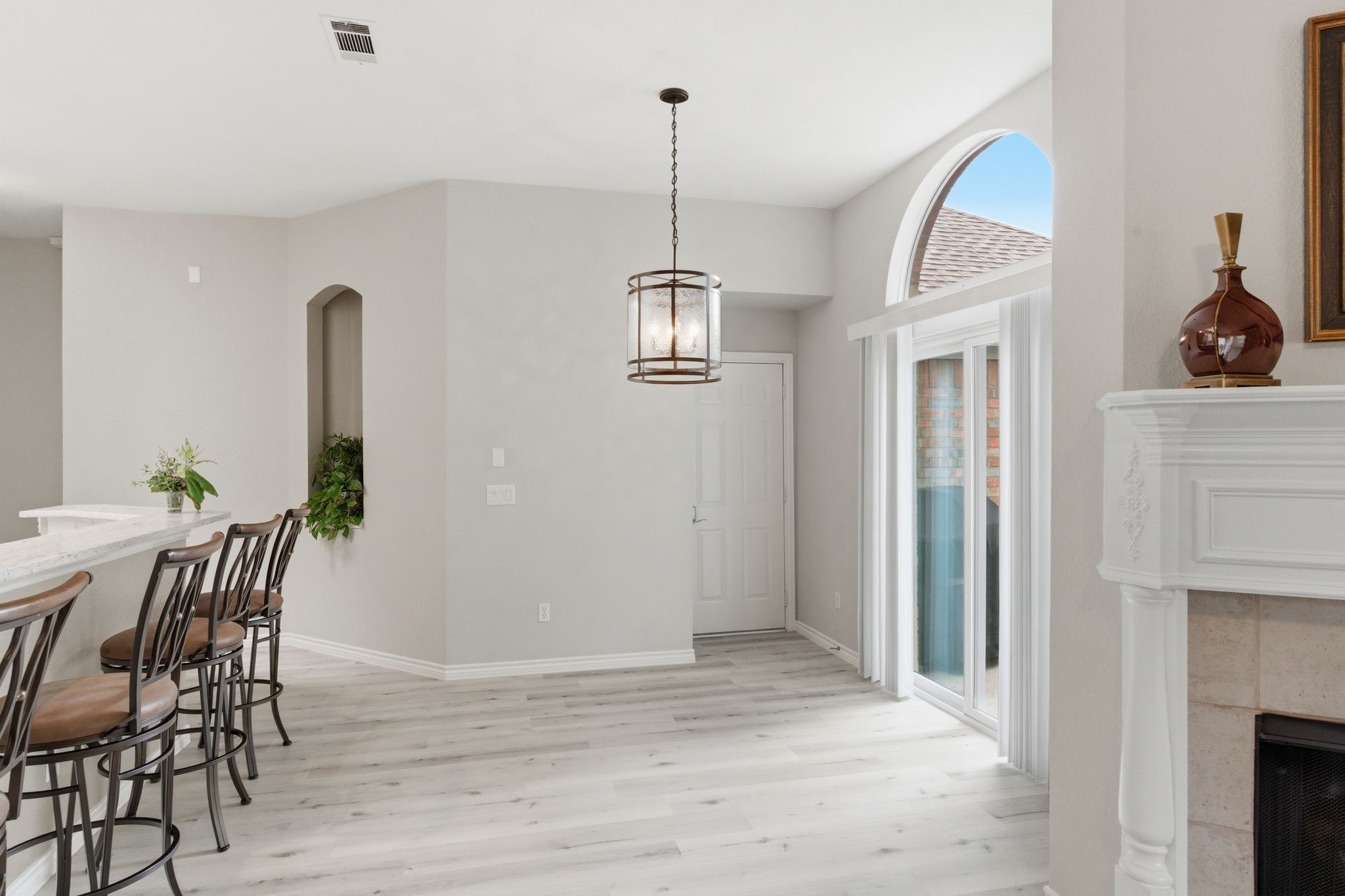 437 Crestview Point Drive Lewisville TX 75067