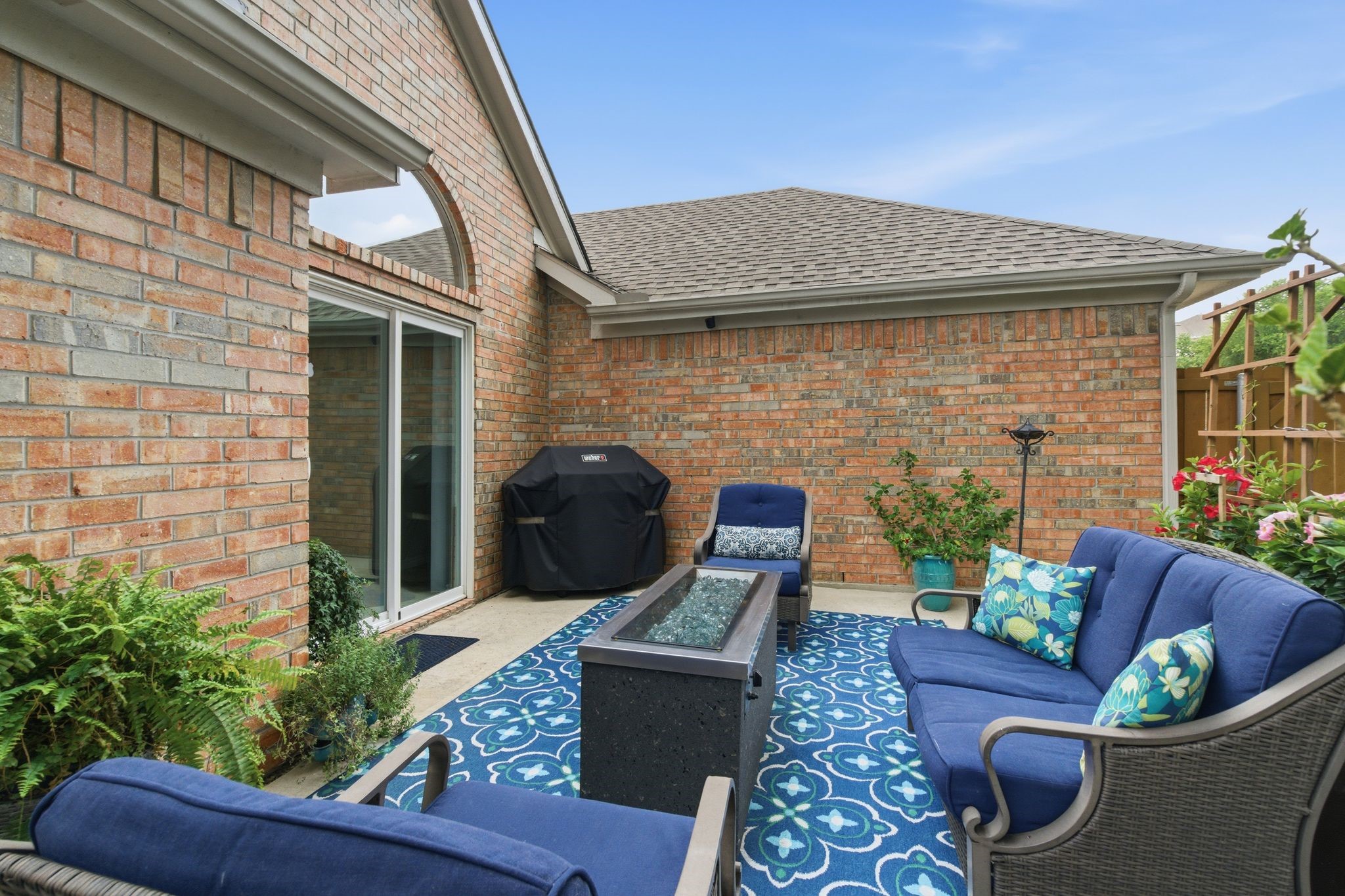 437 Crestview Point Drive Lewisville TX 75067