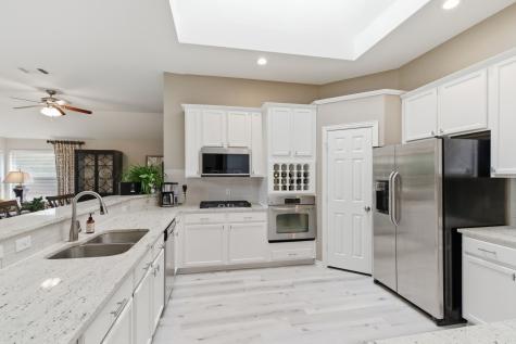 437 Crestview Point Drive Lewisville TX 75067