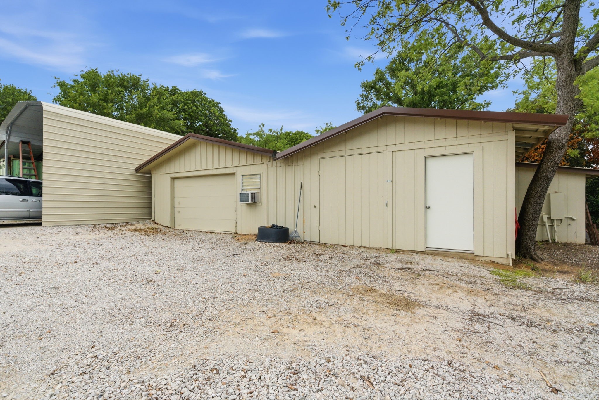909 County Road 237 Eastland TX 76448