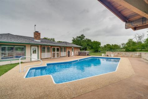 710 Upper Denton Road Weatherford TX 76085